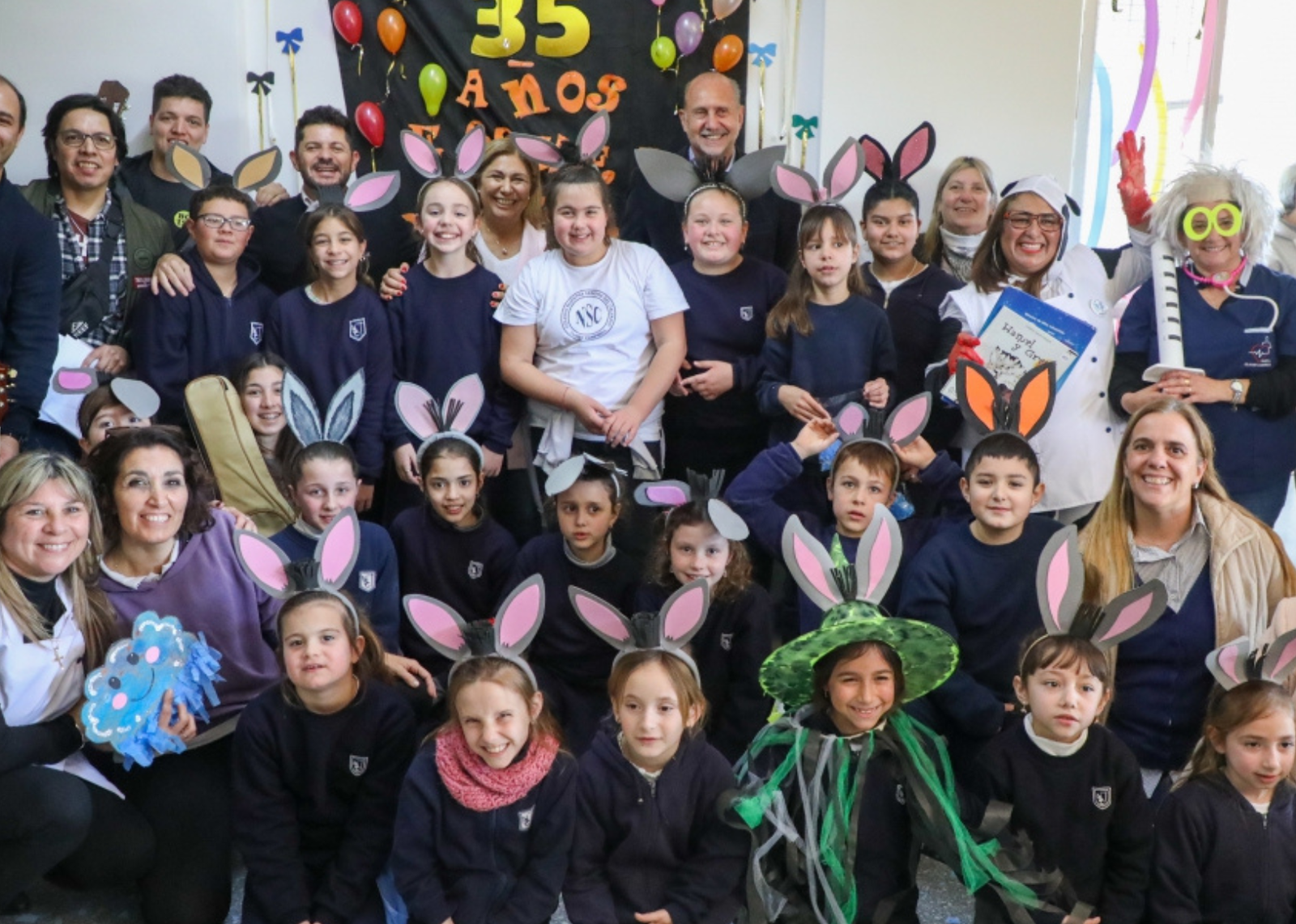 El gobernador participó del acto por el 35° aniversario de la escuela del hospital de Niños “Orlando Alassia” de la ciudad de Santa Fe